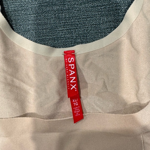 Spanx open bust shorts bodysuit - Picture 2 of 5